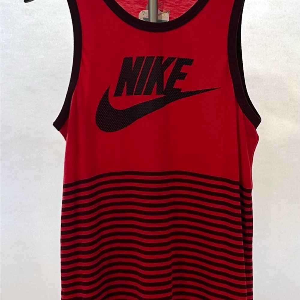MLT003 Men’s Nike Red and Black Tank Top Small